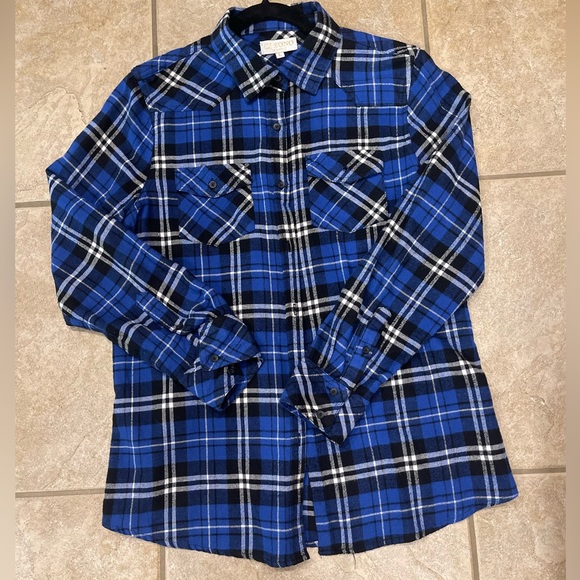 Royal blue black and white plaid flannel top - Picture 1 of 1